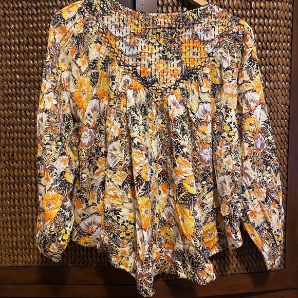 We The Free Floral Top With Top Stitch Detailing - Picture 7 of 8